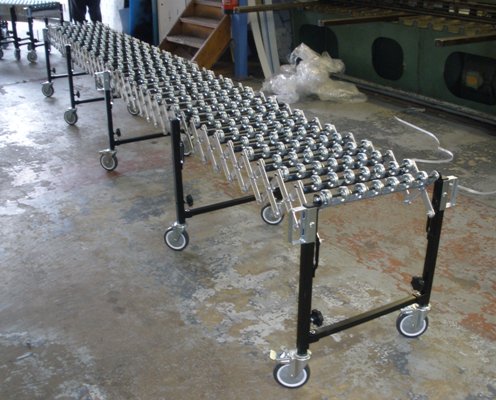 expanded flexible conveyor